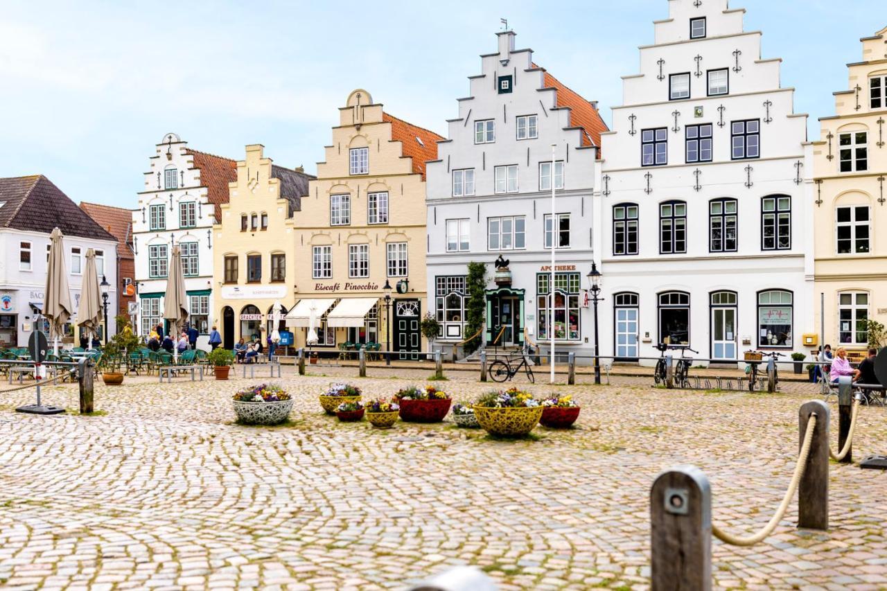 Altstadt Apartments Friedrichstadt Exterior photo
